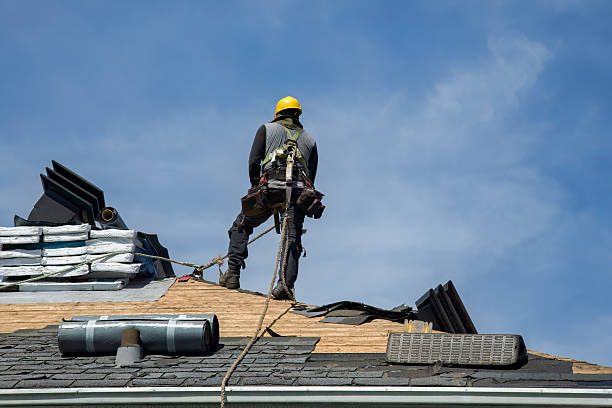 Professional Roofing technician working in Bolckow, MO
